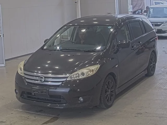 Nissan Lafesta  с аукциона в Японии