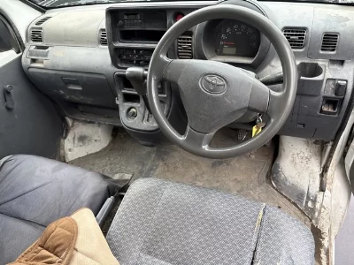 Toyota Pixis Van
