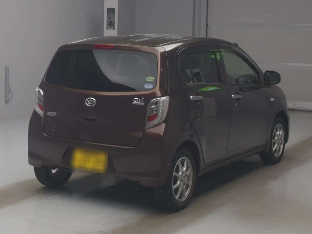 Daihatsu Mira e:S  с аукциона в Японии