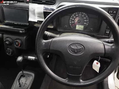 Toyota SUCCEED VAN