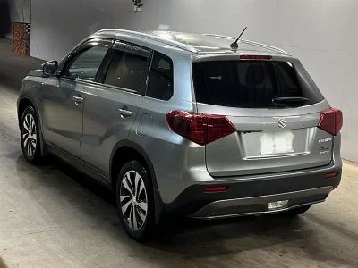 Suzuki Escudo