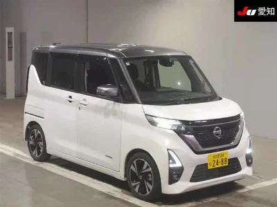 NISSAN ROOX