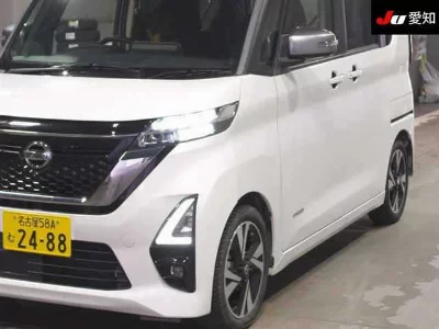 NISSAN ROOX