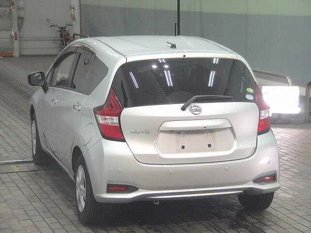 Nissan Note  с аукциона в Японии