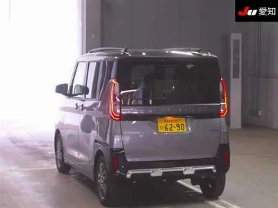 Mitsubishi Delica Mini