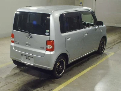 Toyota Pixis Space