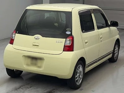 Daihatsu Esse