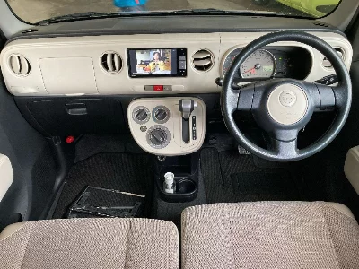 Daihatsu Mira Cocoa