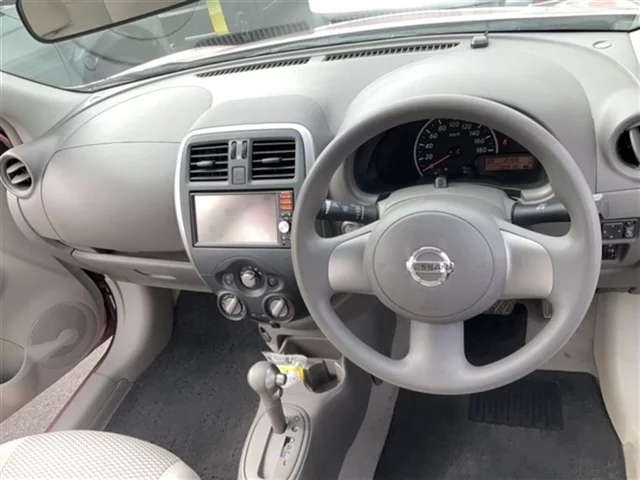 Nissan March  с аукциона в Японии