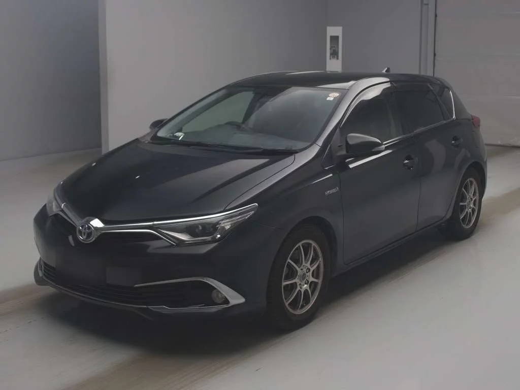 Toyota Auris  с аукциона в Японии