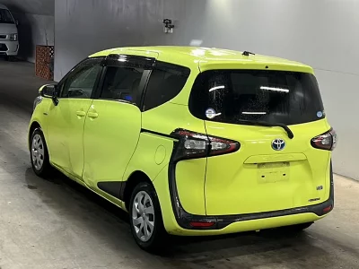 Toyota Sienta