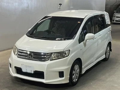 Honda Freed Spike