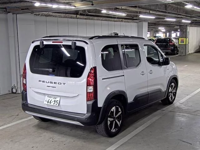 Peugeot Rifter  с аукциона в Японии