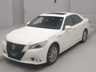 Toyota CROWN HYBRID
