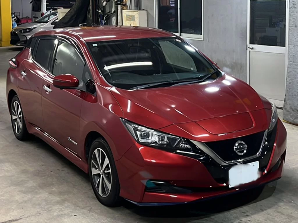 Nissan Leaf  с аукциона в Японии