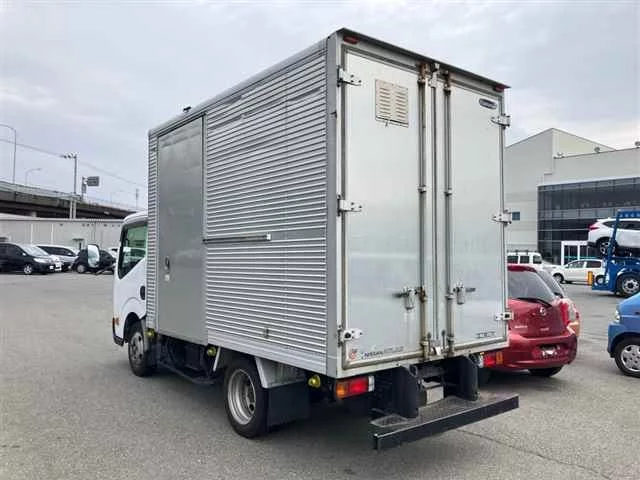 Nissan Atlas  с аукциона в Японии