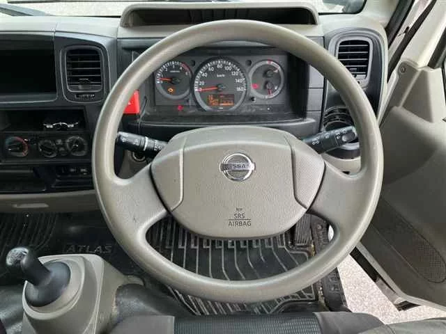 Nissan Atlas  с аукциона в Японии