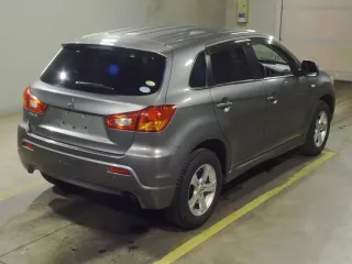Mitsubishi RVR