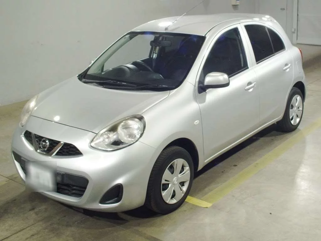 Nissan March  с аукциона в Японии