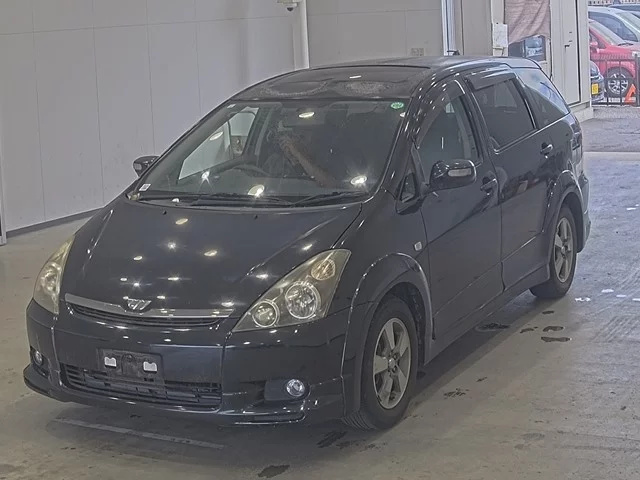 Toyota Wish  с аукциона в Японии