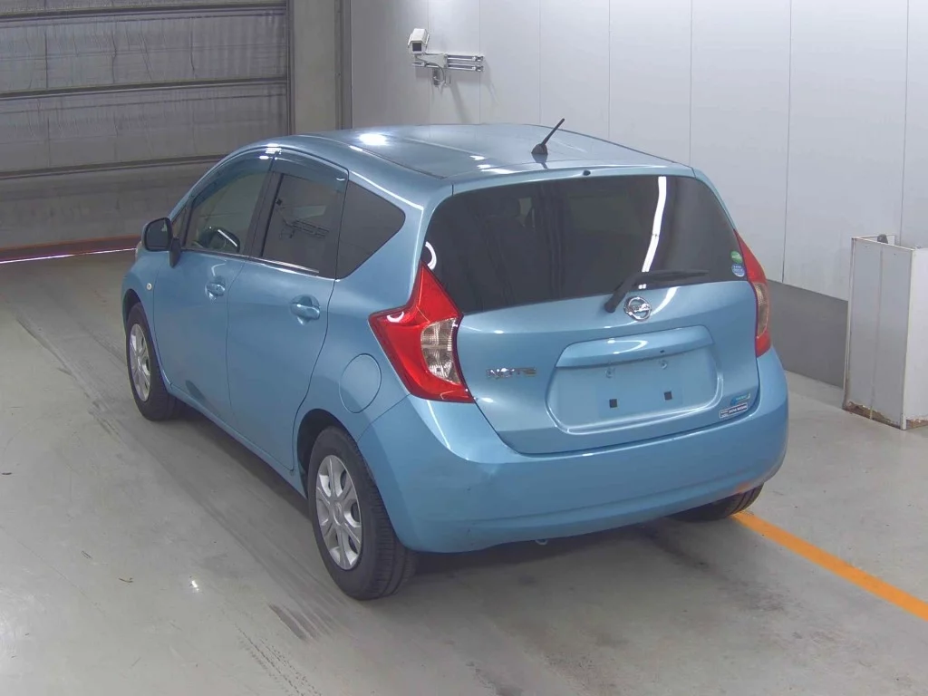 Nissan Note  с аукциона в Японии