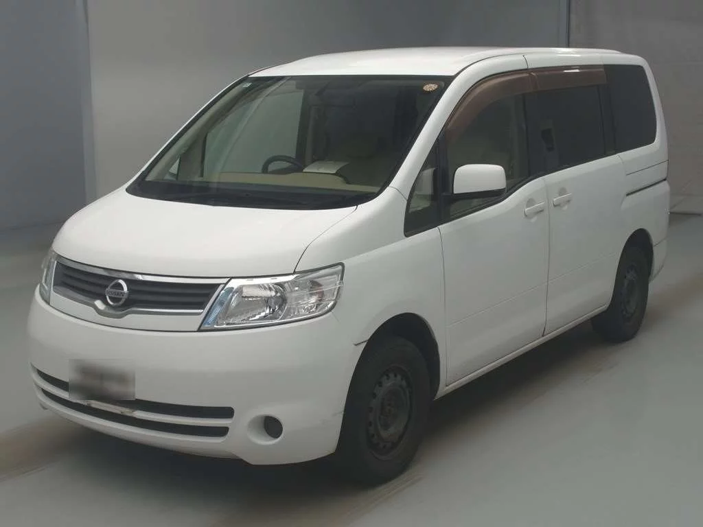 Nissan Serena  с аукциона в Японии