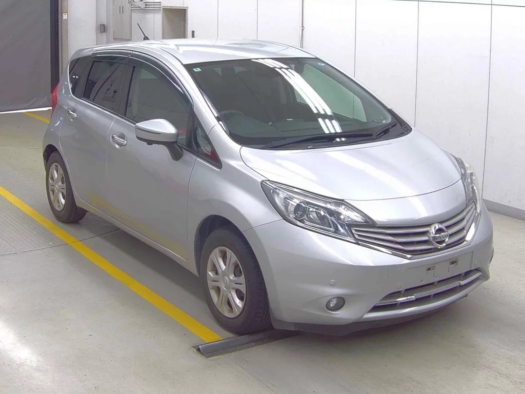 Nissan Note  с аукциона в Японии
