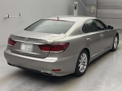 Lexus LS460L