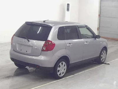Mazda Verisa