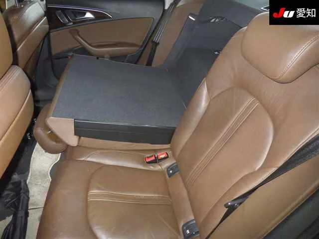 Audi A6 HYBRID  с аукциона в Японии