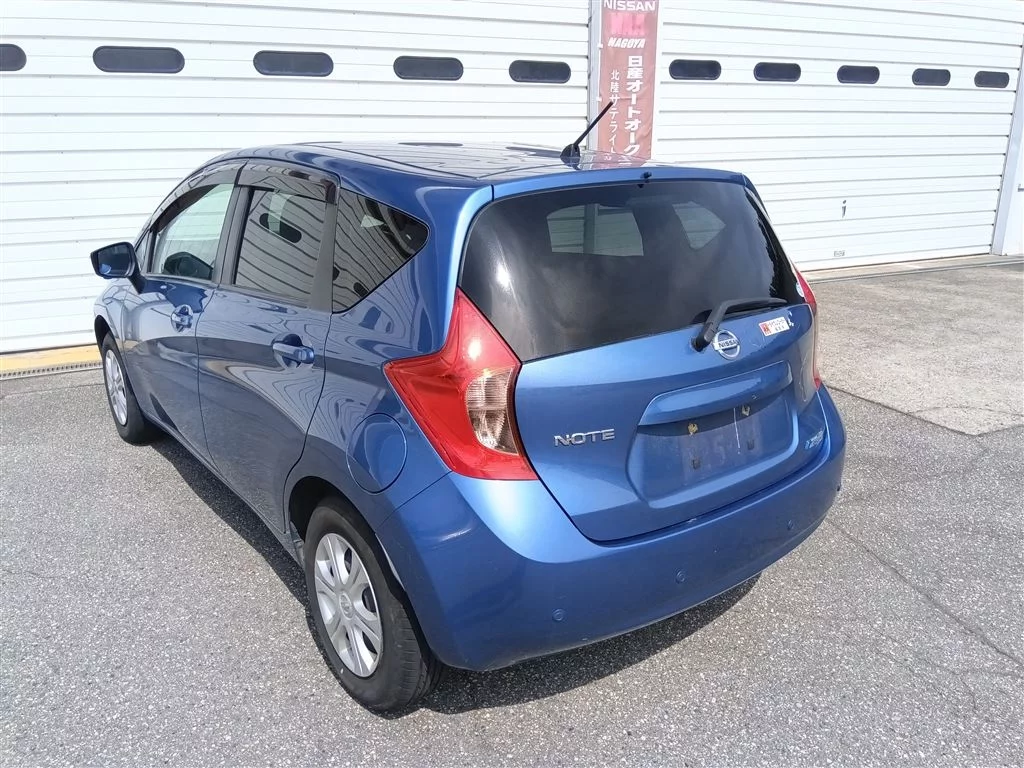 Nissan Note  с аукциона в Японии