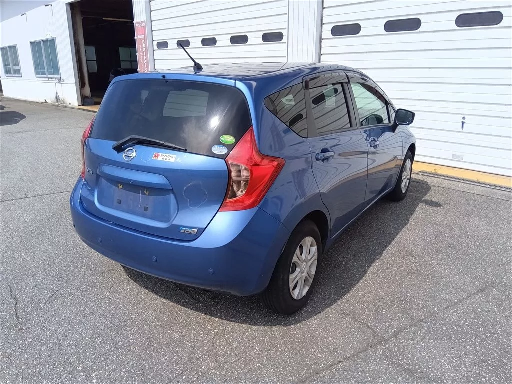 Nissan Note  с аукциона в Японии