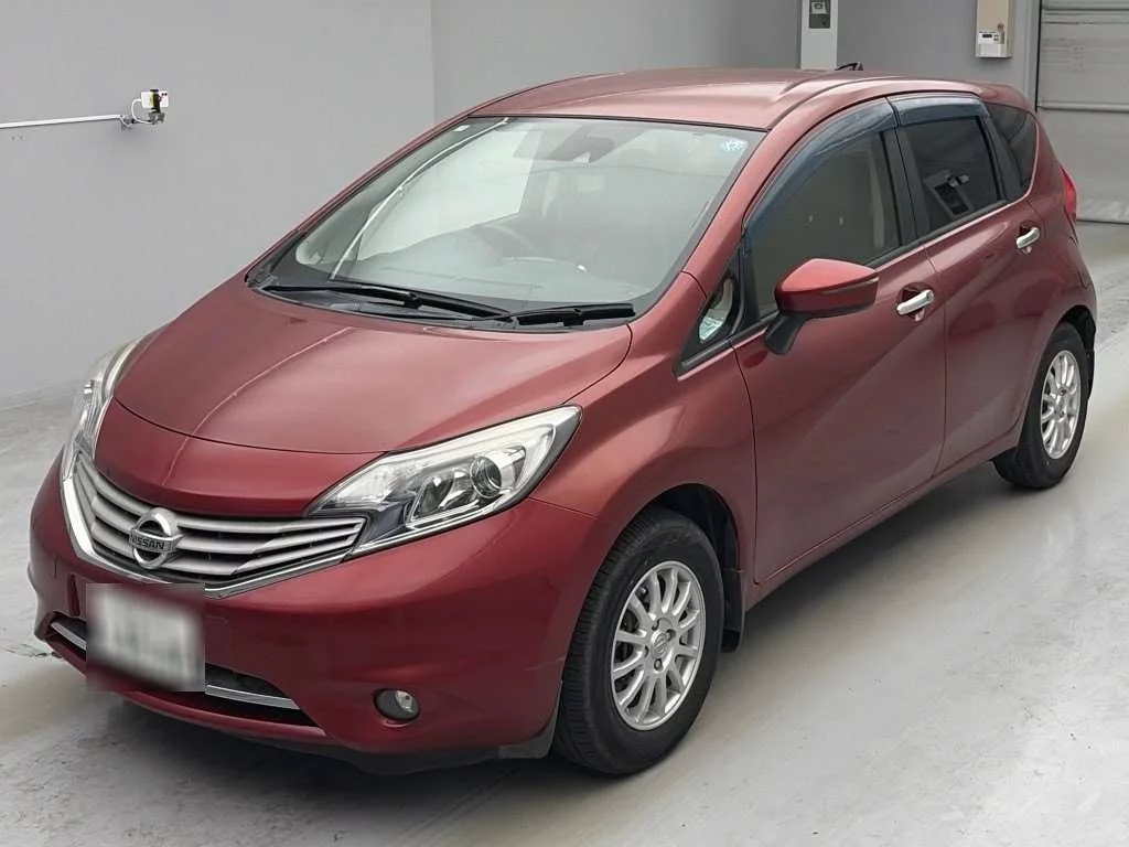 Nissan Note  с аукциона в Японии