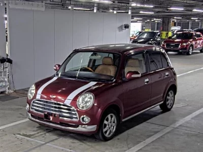 Daihatsu Mira Gino