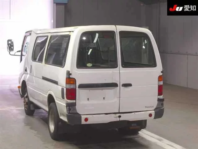 Toyota DYNA VAN  с аукциона в Японии