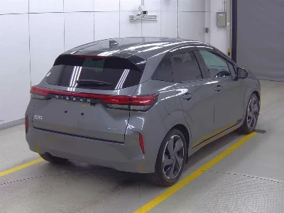 Nissan Aura