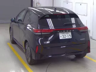 Nissan Aura