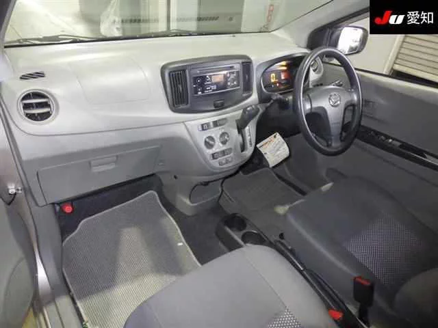 Daihatsu Mira e:S  с аукциона в Японии