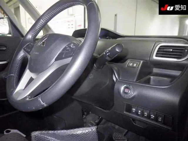 Mitsubishi Delica D:2  с аукциона в Японии