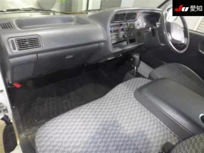 Toyota HiAce Commuter