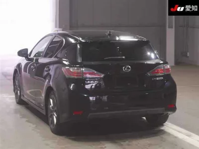 Lexus CT200h