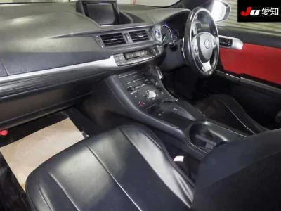 Lexus CT200h
