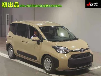 Toyota Sienta