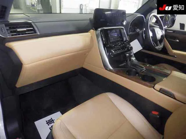 Lexus LX570  с аукциона в Японии