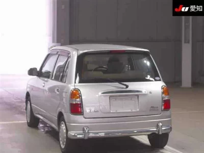 Daihatsu Mira Gino