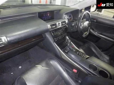 Lexus IS300h