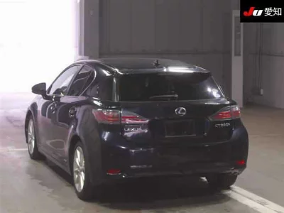 Lexus CT200h