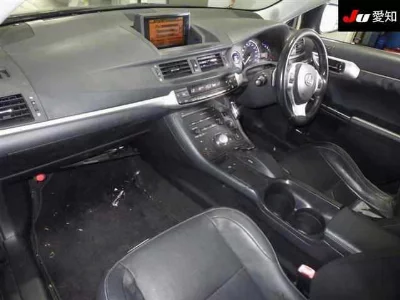 Lexus CT200h