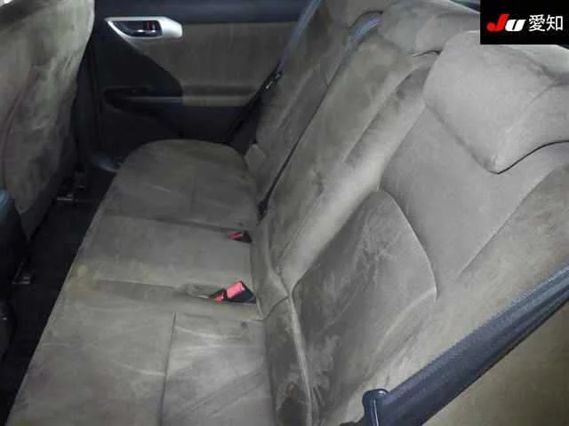 Lexus CT200h  с аукциона в Японии