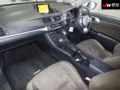 Lexus CT200h